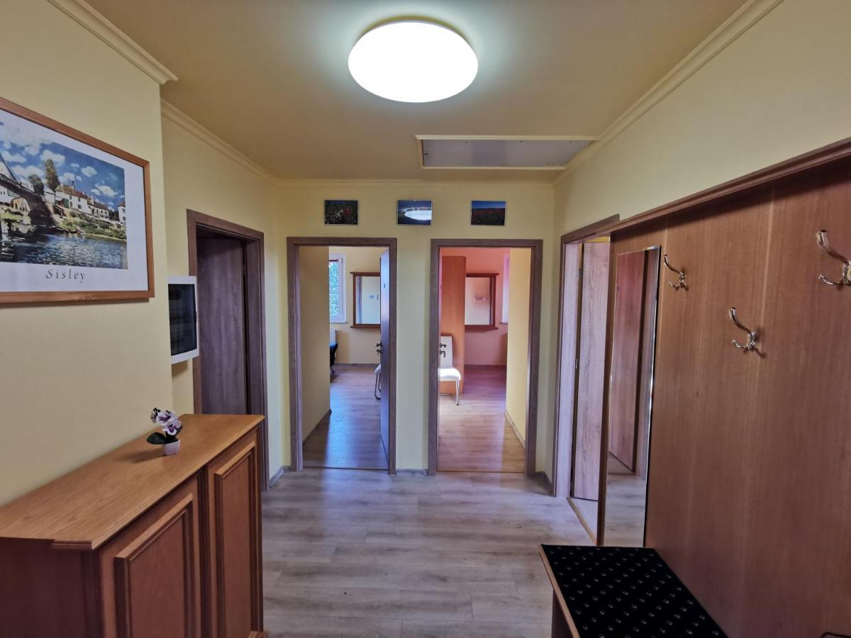 Keresz Panzio Bed and Breakfast Martely Εξωτερικό φωτογραφία
